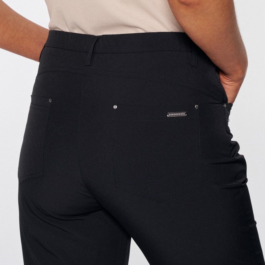 LADIES TECH PANT - MODEL SHOT