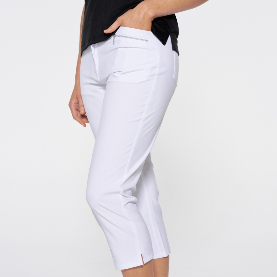 Ladies 3/4 Tech Pant - MODEL SHOT